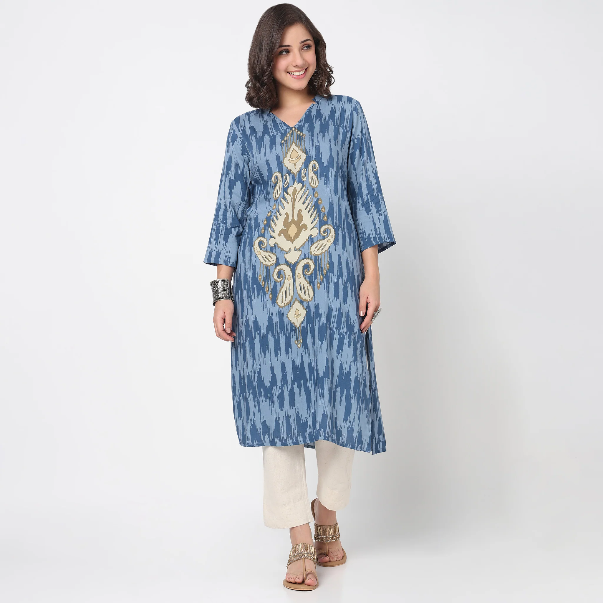 V-Neck Placement Printed Kurta - Image 2