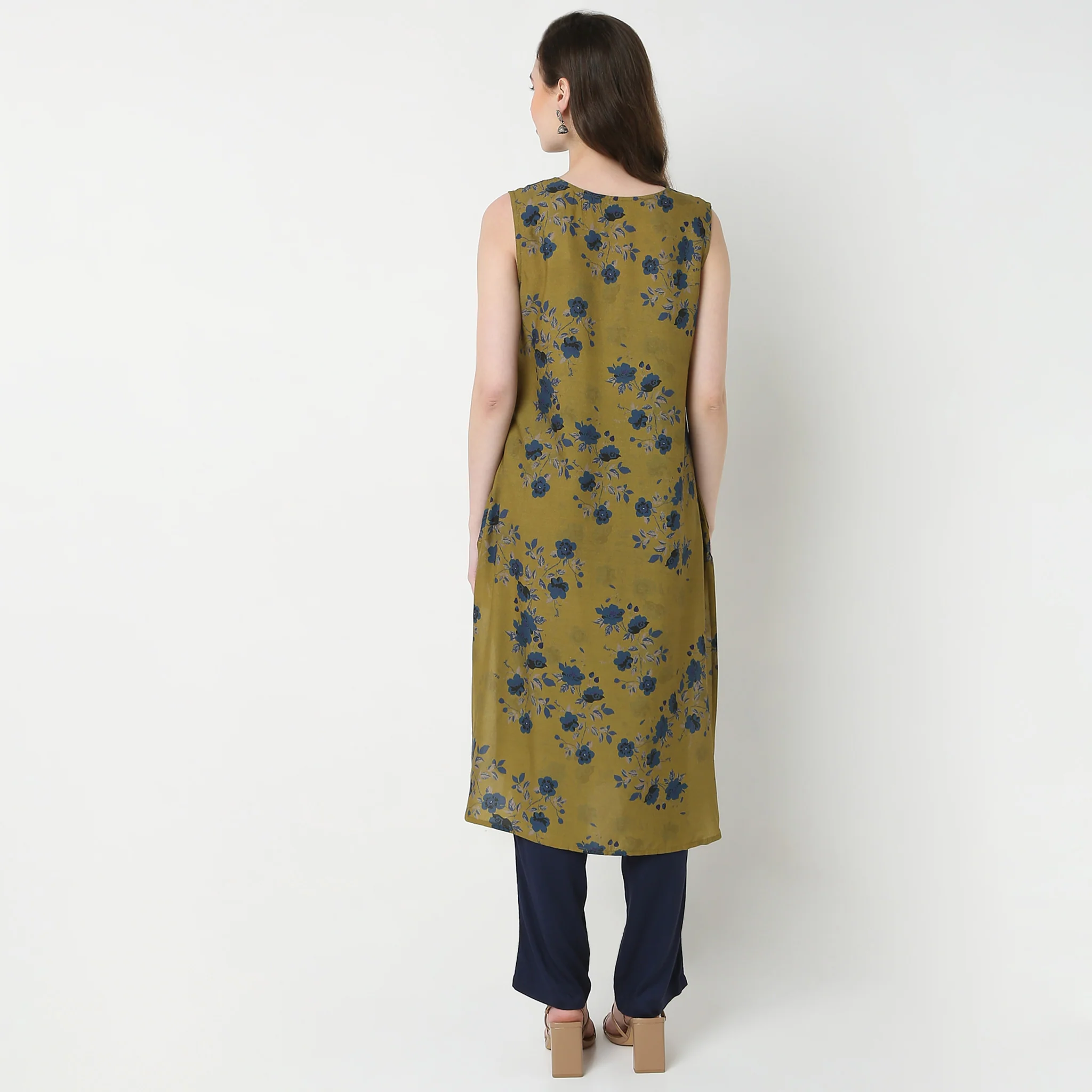 V-Neck Printed A-Line Kurta - Image 3