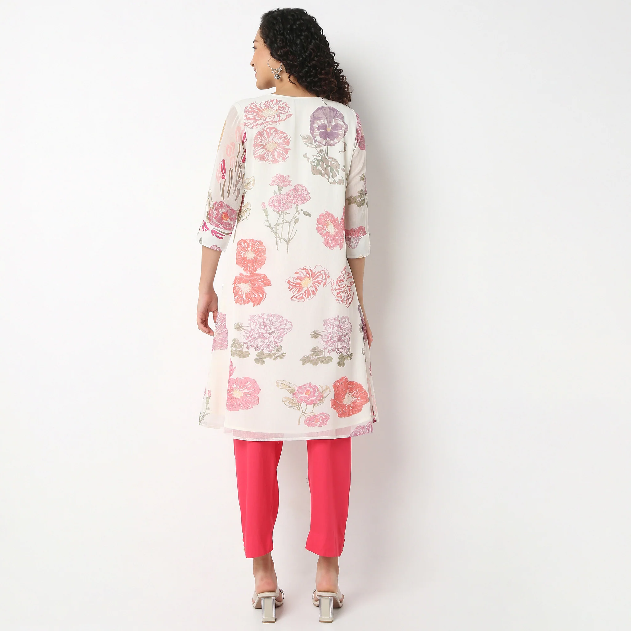 V-Neck Printed Below Knee Straight Kurta - Image 3