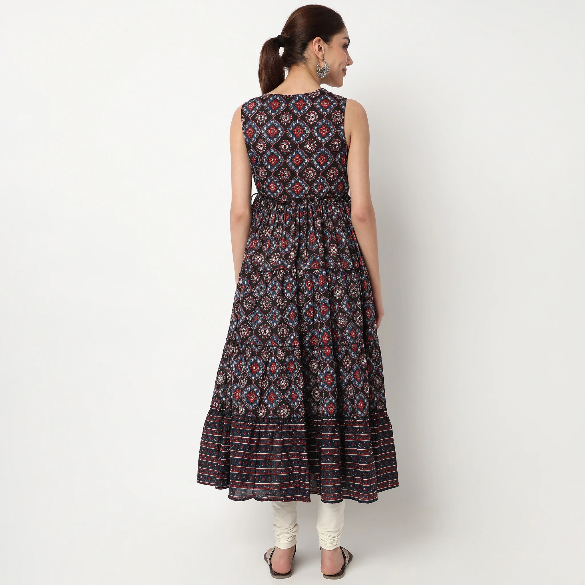 V-Neck Printed Flared Kurta - Image 4