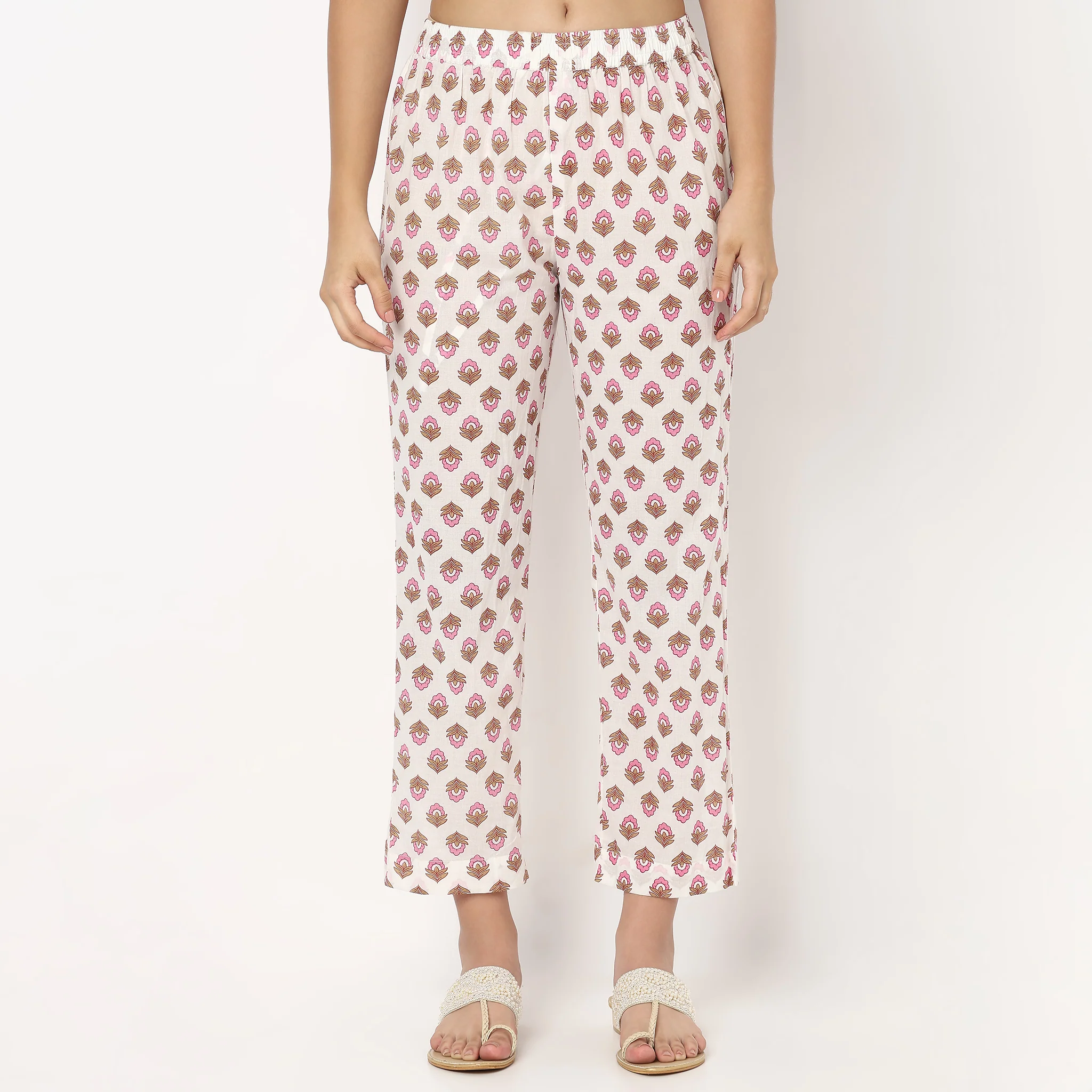 V-Neck Printed Kurta and Pant Set - Image 6