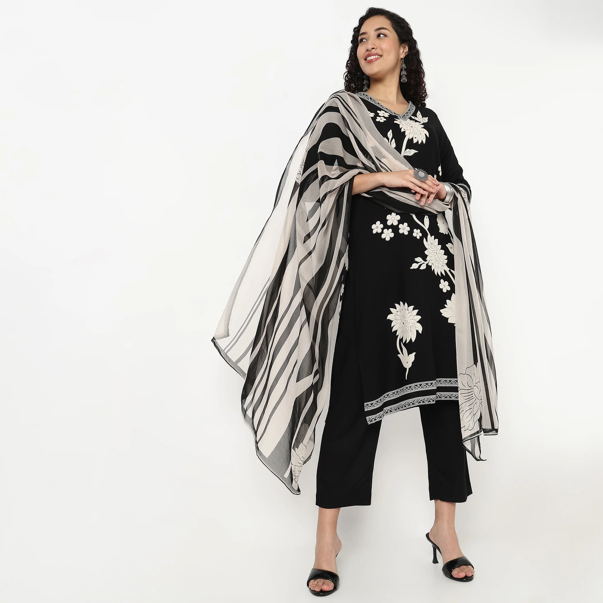 V-Neck Printed Kurta and Pant Set