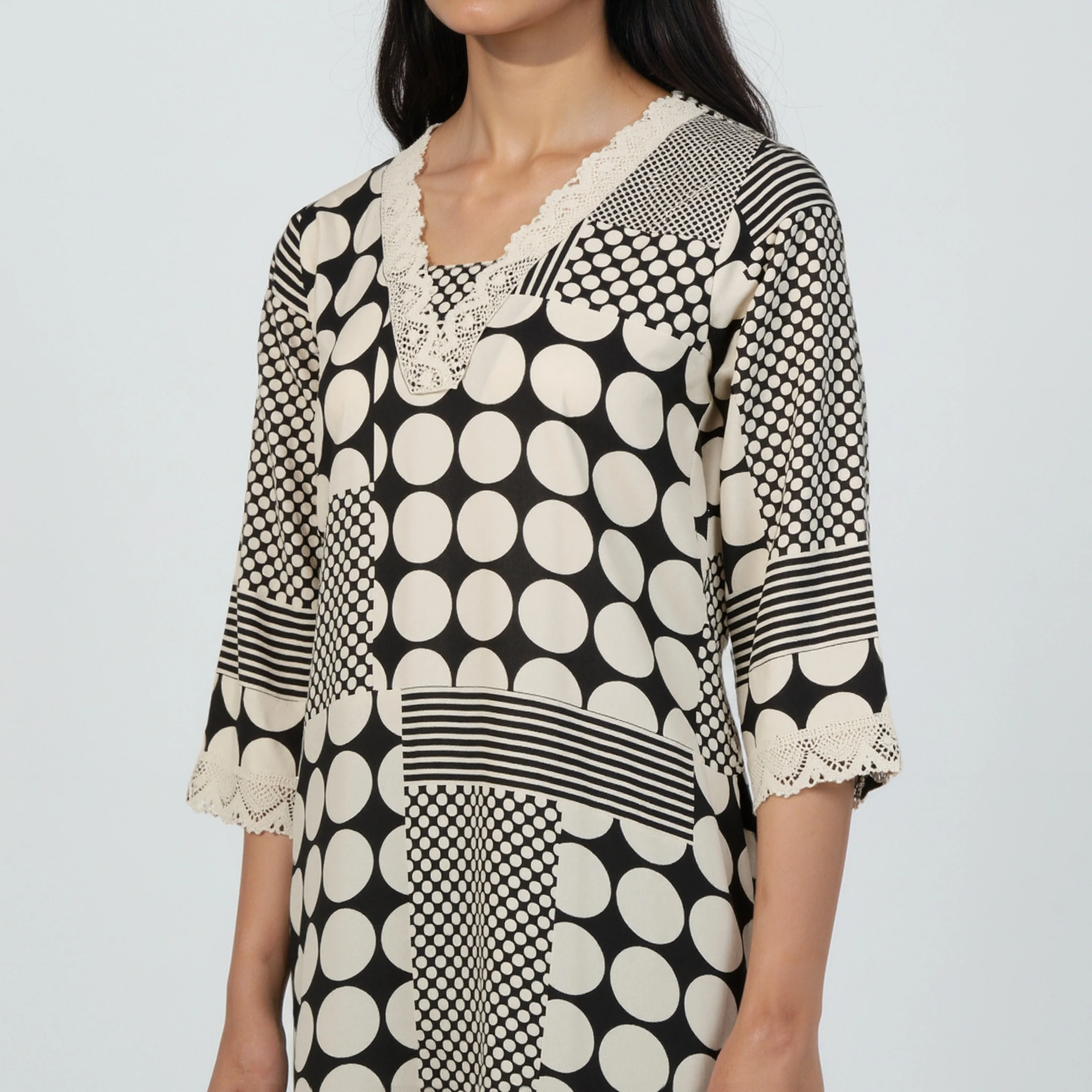 V-Neck Printed Kurta - Image 4