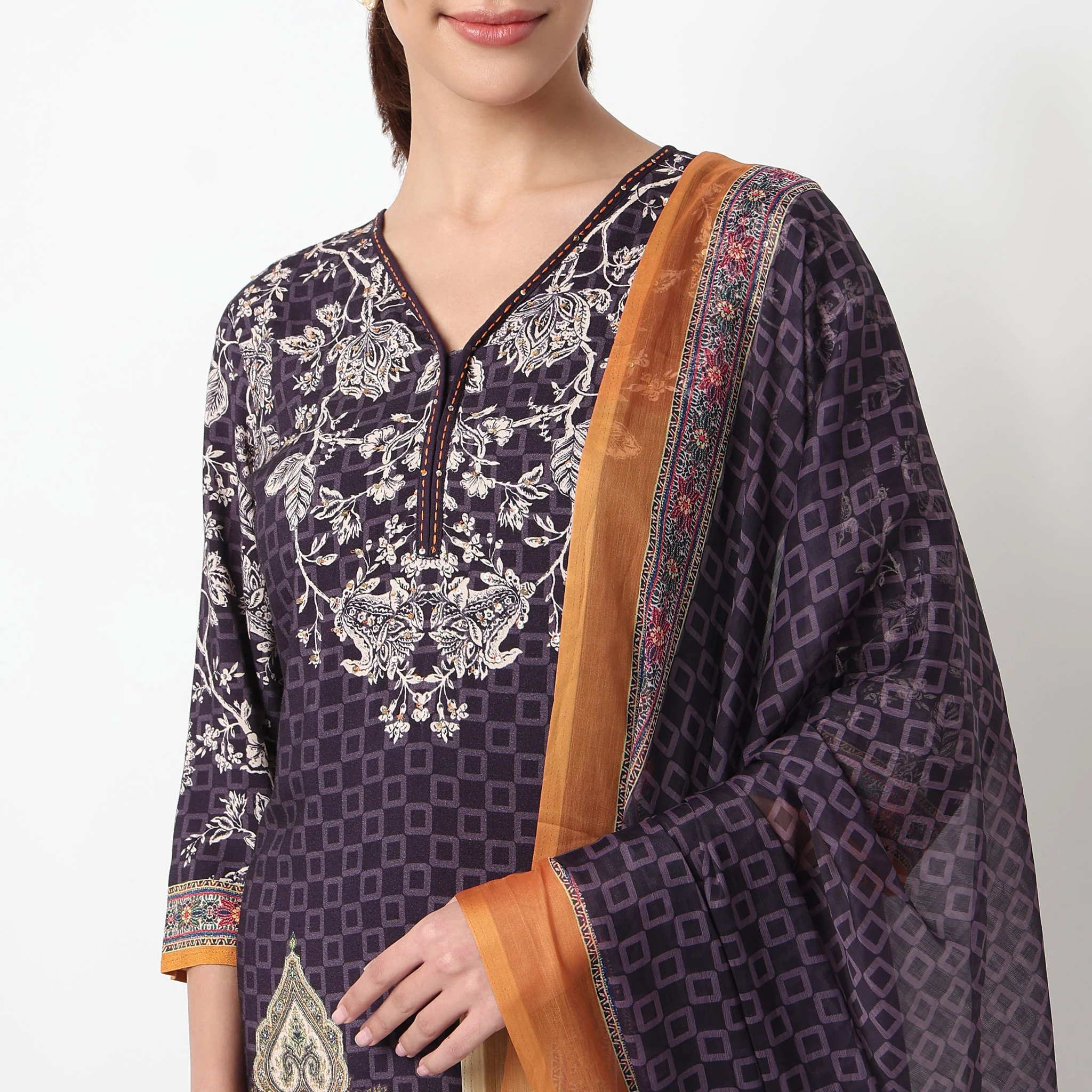 V-Neck Printed Kurta with Pant & with Dupatta Set - Image 4