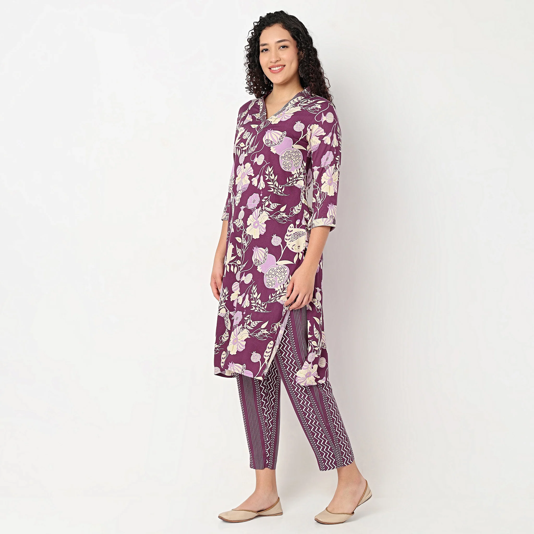 V-Neck Printed Long Kurta - Image 5