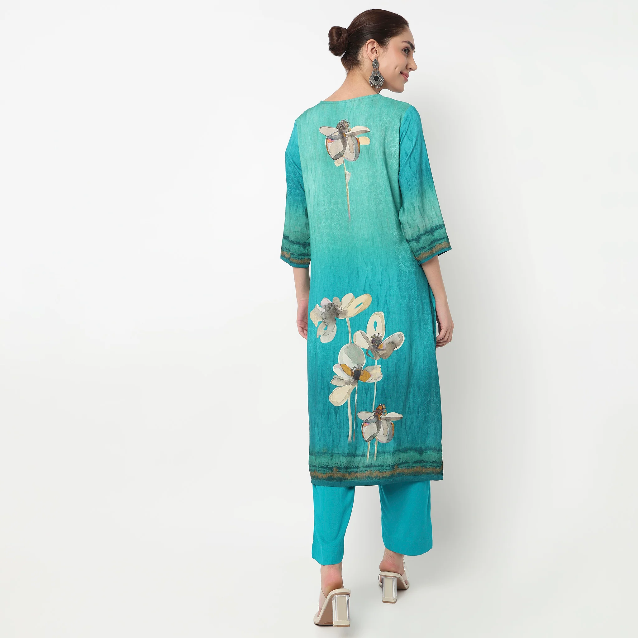 V-Neck Printed Straight Kurta with Pant & with Dupatta Set - Image 3