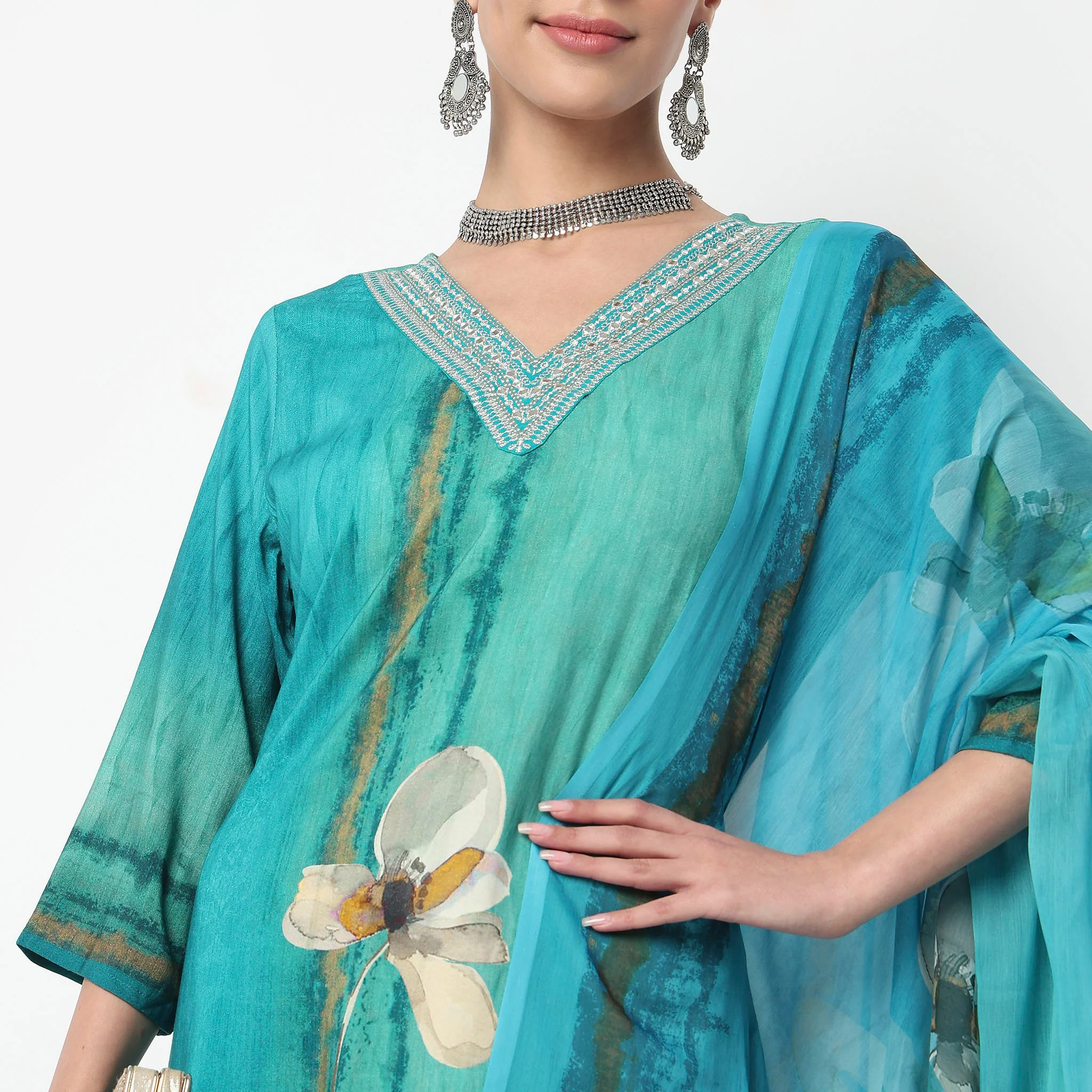 V-Neck Printed Straight Kurta with Pant & with Dupatta Set - Image 4