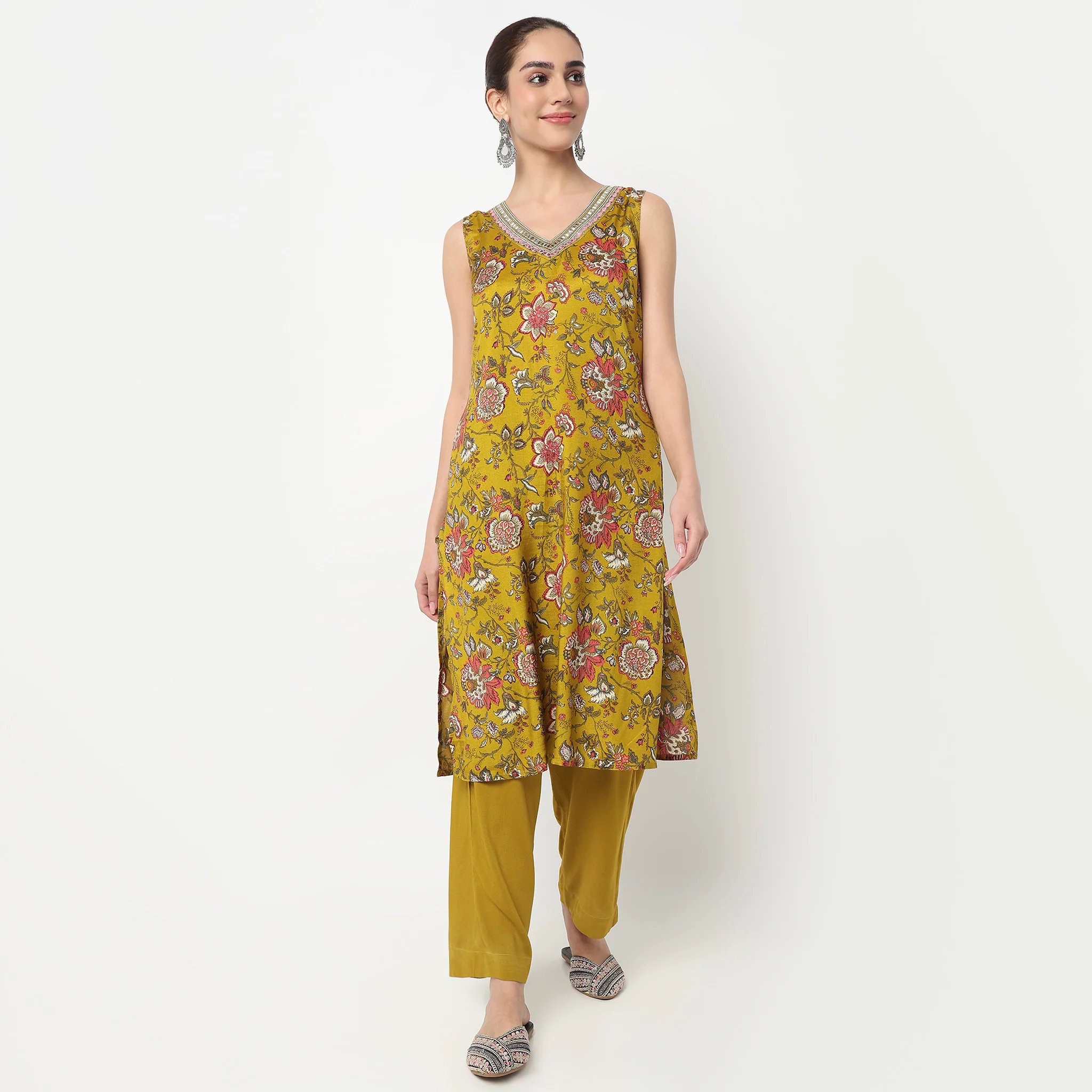V-Neck Printed Straight Kurta with Pant & with Dupatta Set - Image 2