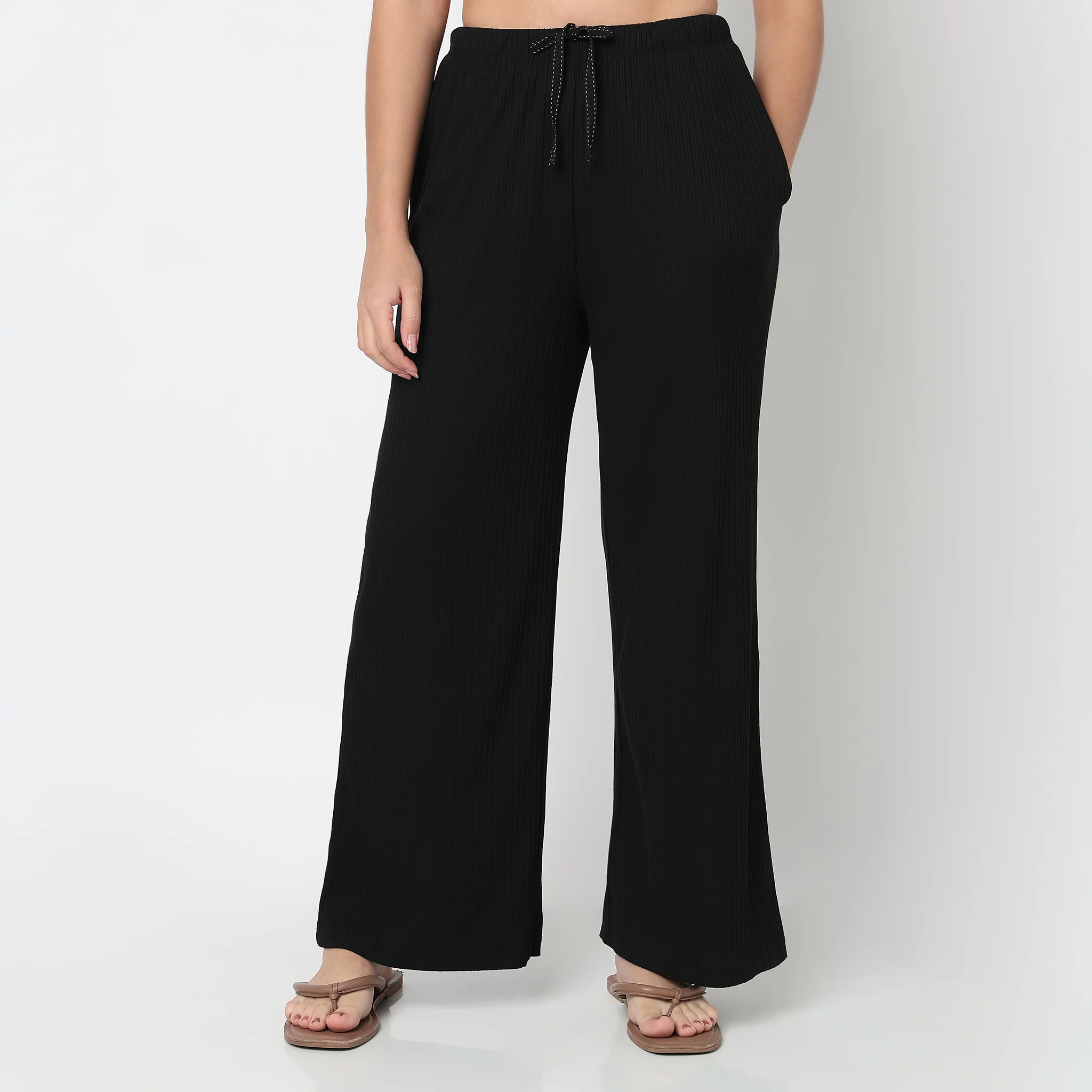 V-Neck T-Shirt with Pyjama Sleepwear Set - Image 6