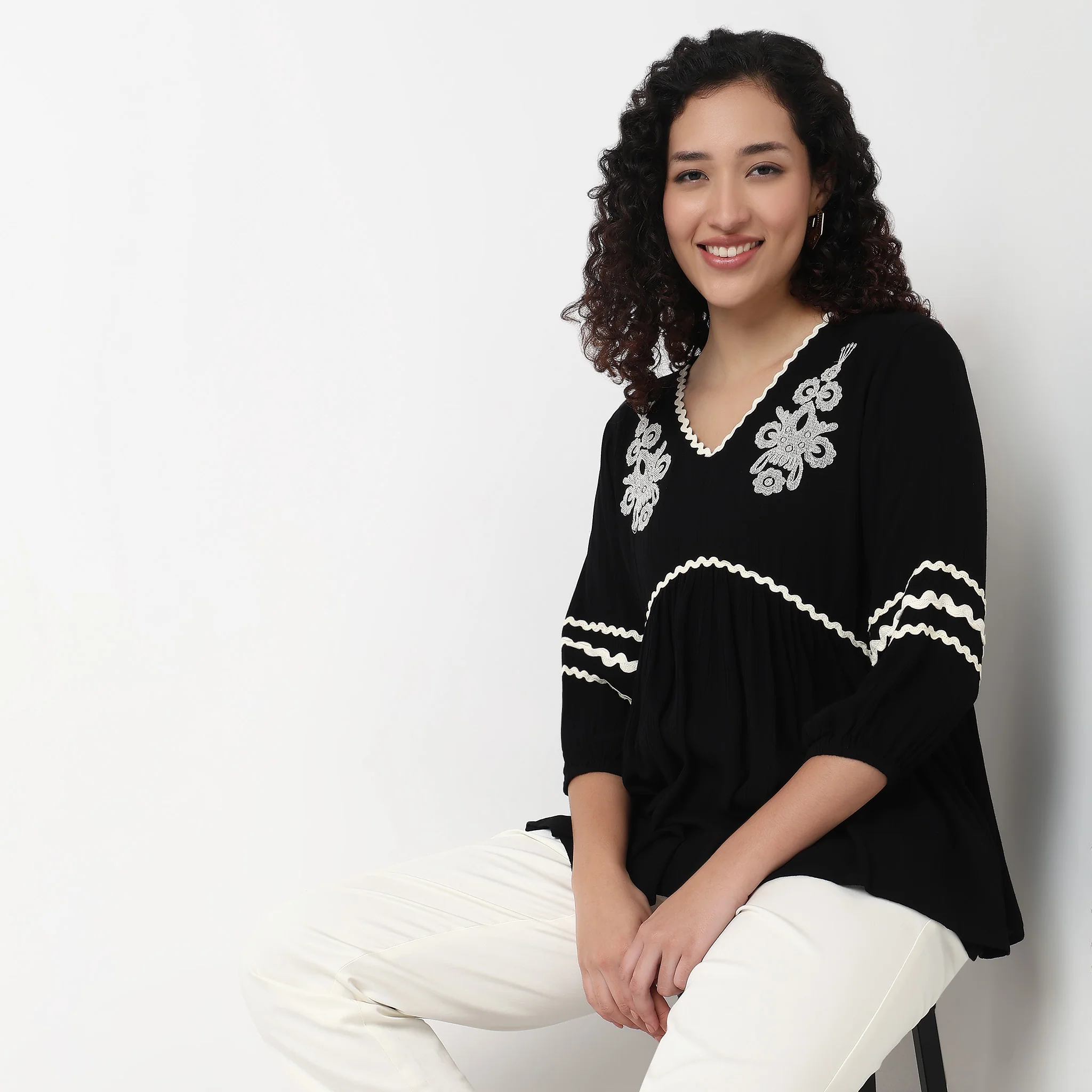 V-Neck W Cut Embroidered Top