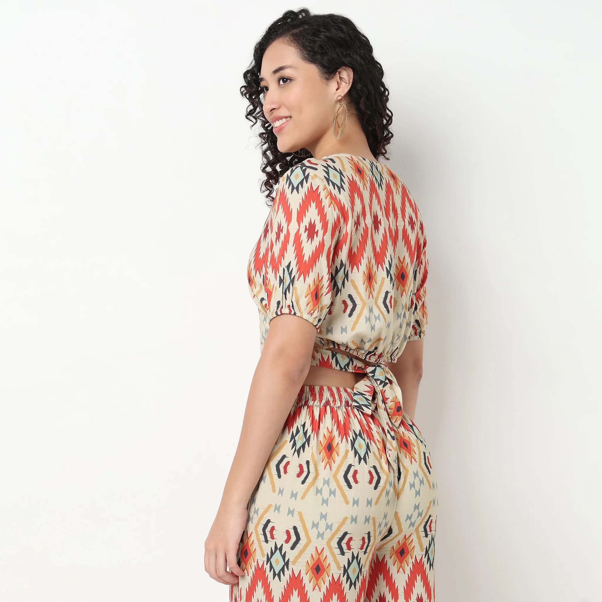 Printed V-Neck Crop Top with Waist Tie-Up - Image 3