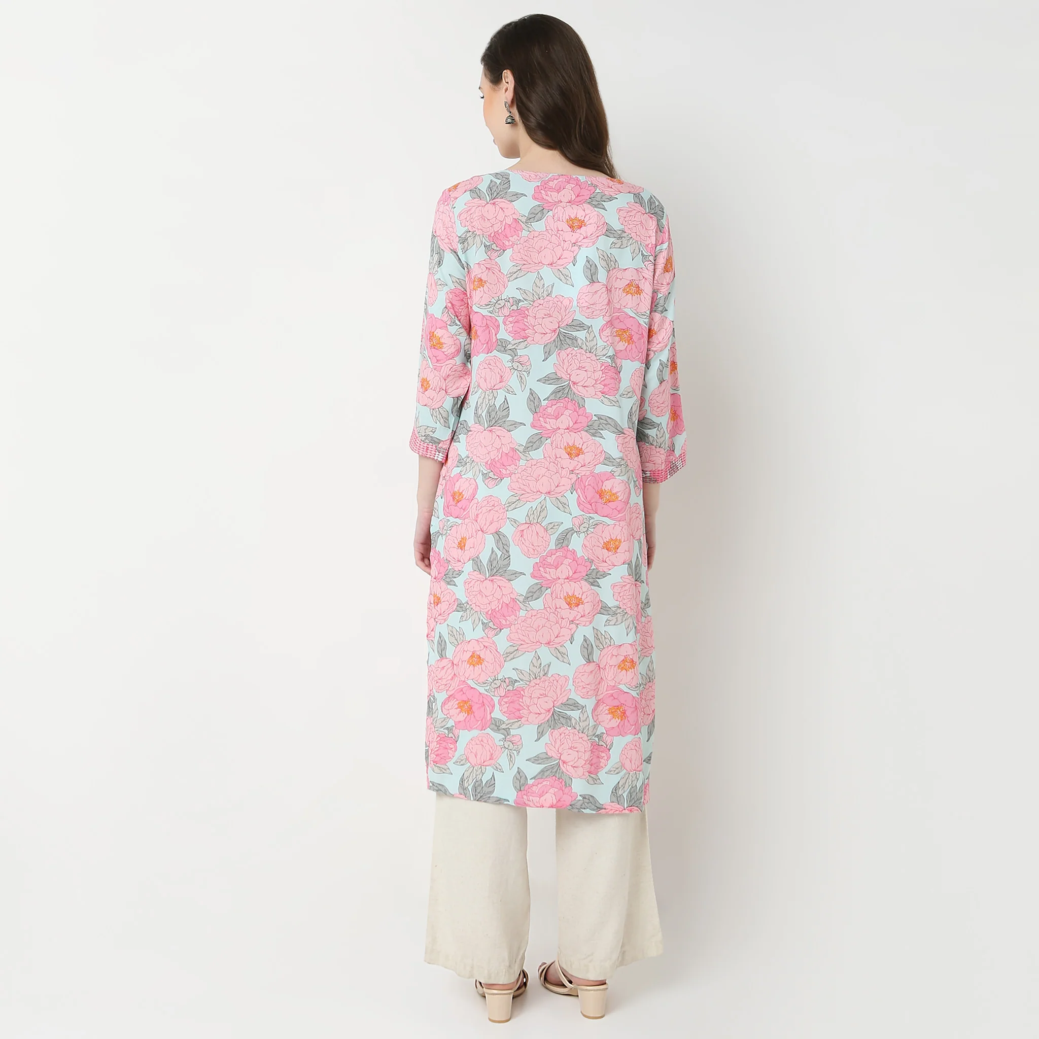 V-Neck With Couching Long Kurta - Image 3