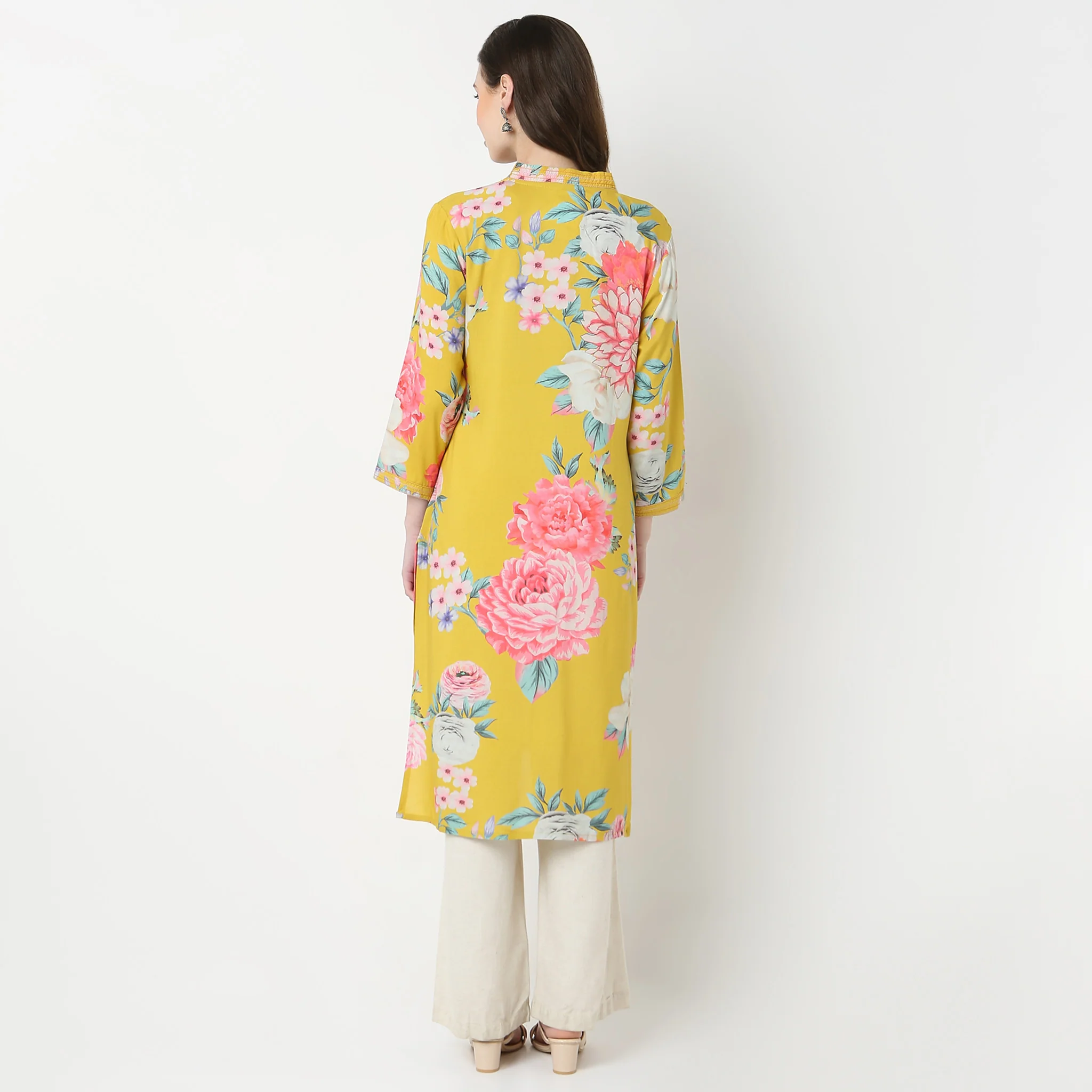 V-Neck With Couching Long Kurta - Image 3