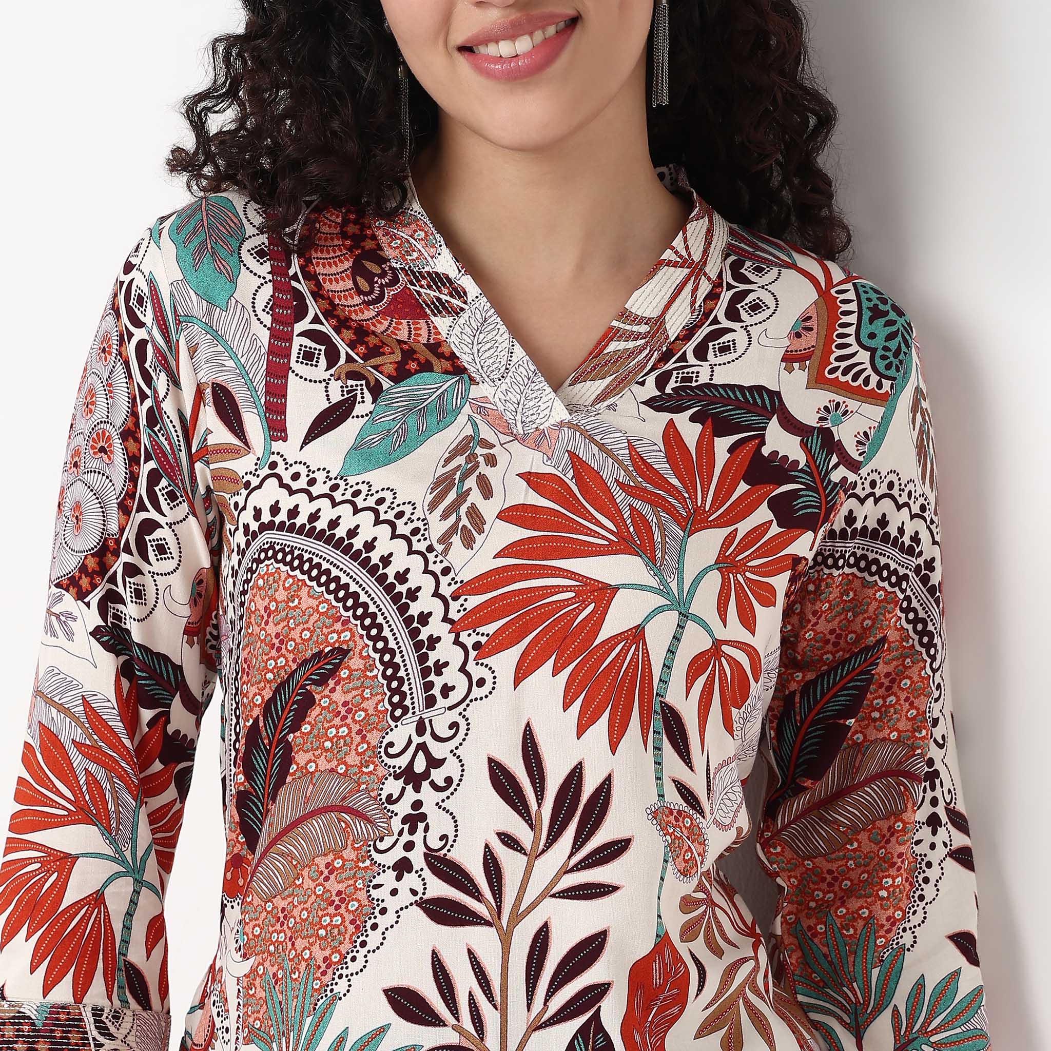 V-Neck With Couching Straight Long Kurta - Image 4