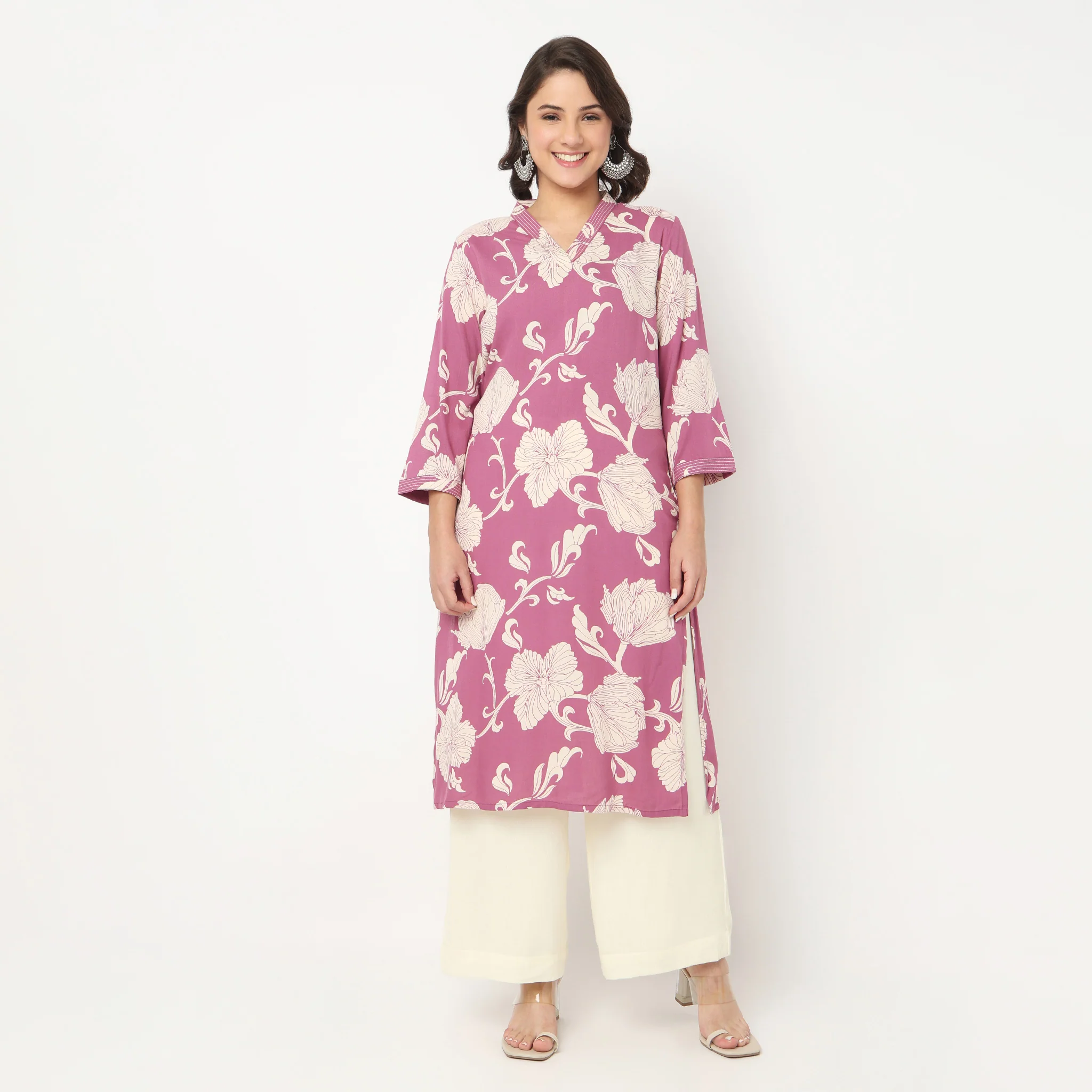 V Neck With Gusset and Couching Long Kurta - Image 2