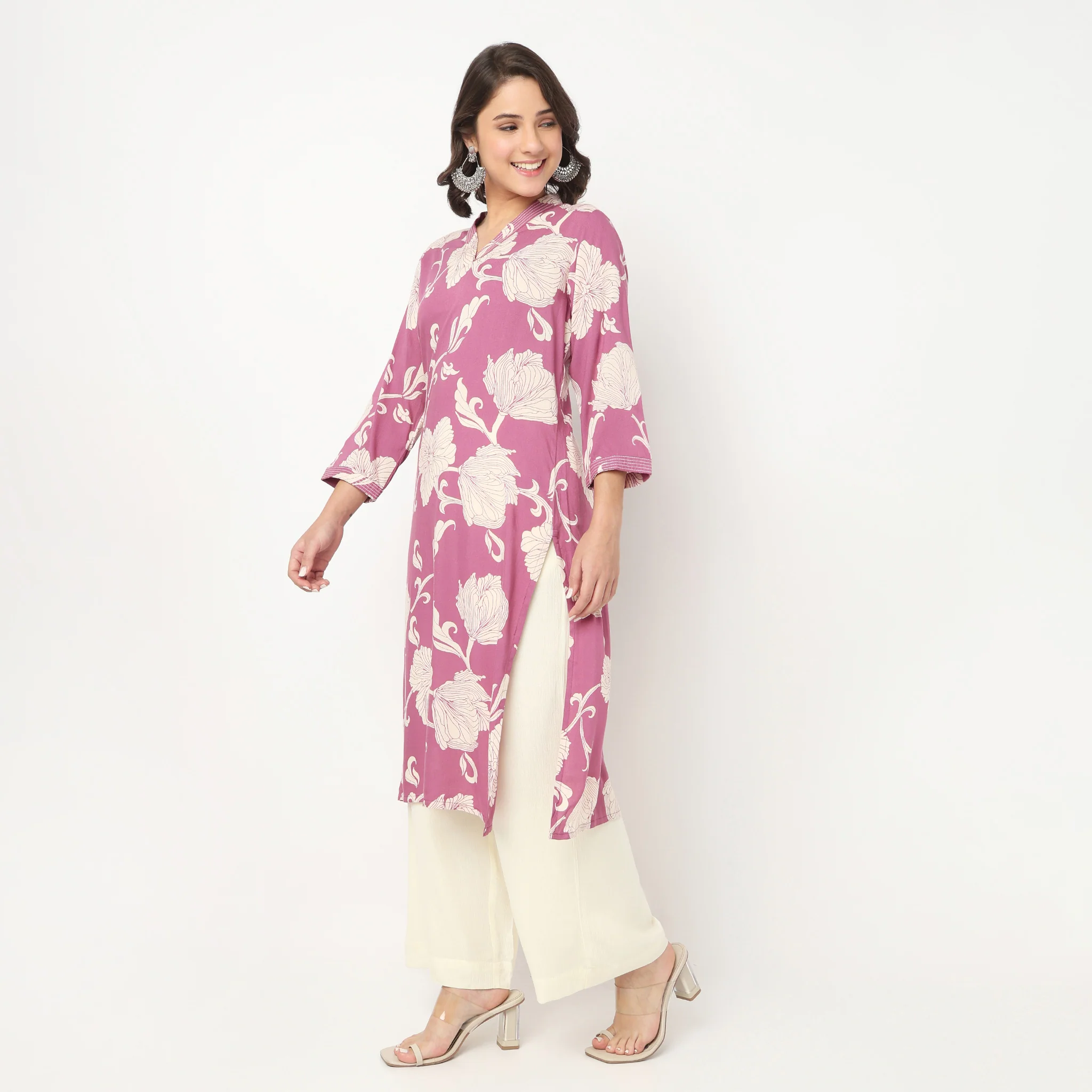 V Neck With Gusset and Couching Long Kurta - Image 5