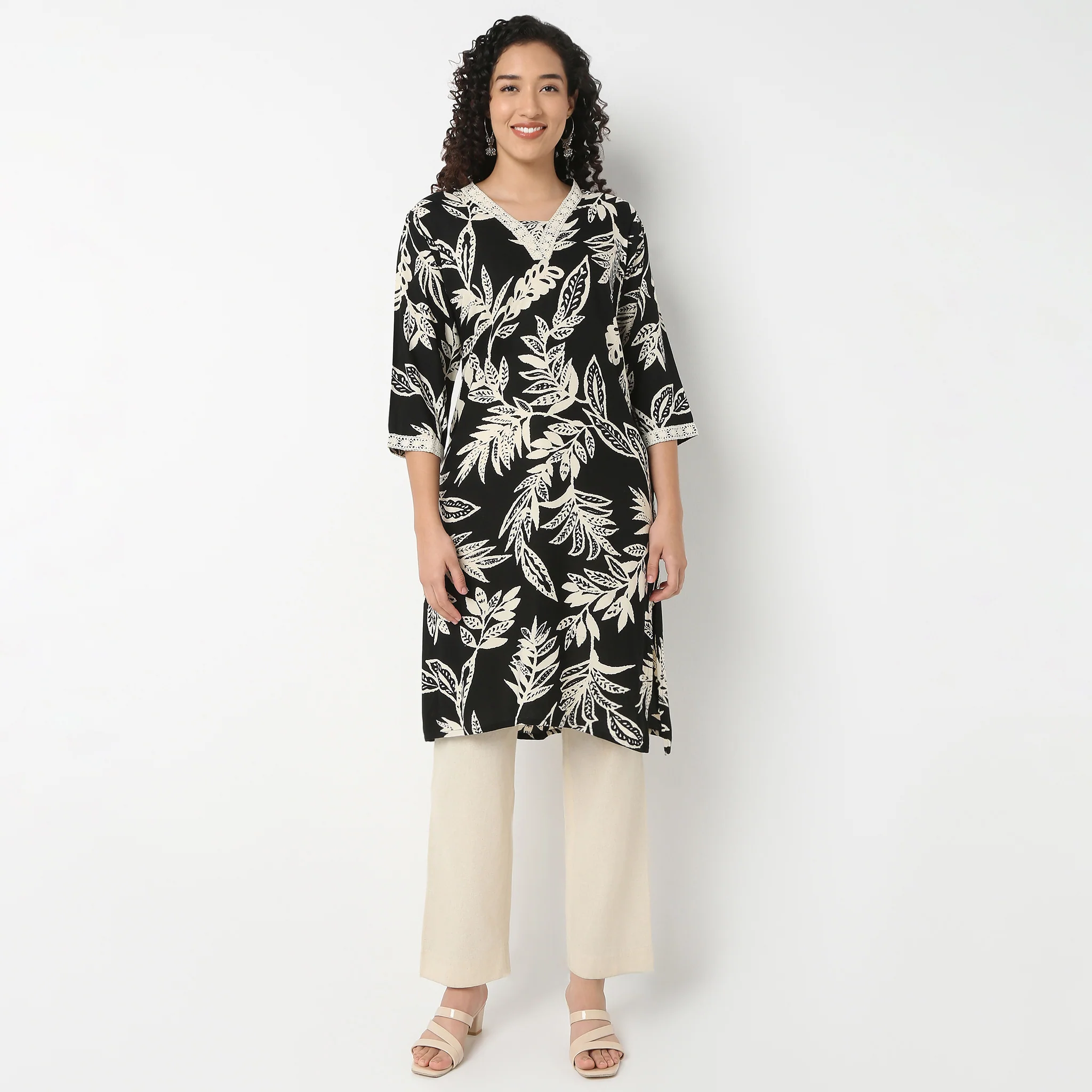 V-Neck With Gusset Long Kurta - Image 2