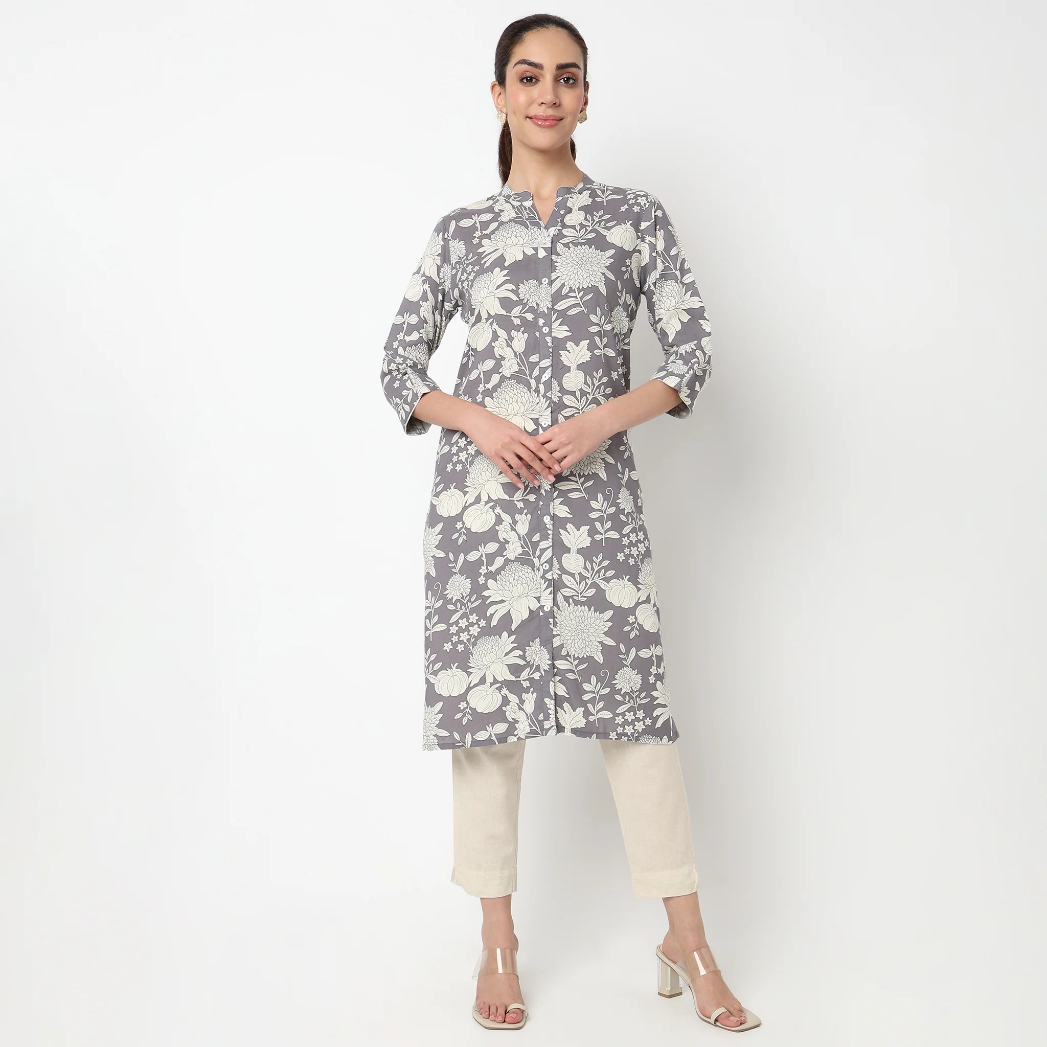 V Neck With Lace Detailing Long Kurta - Image 7