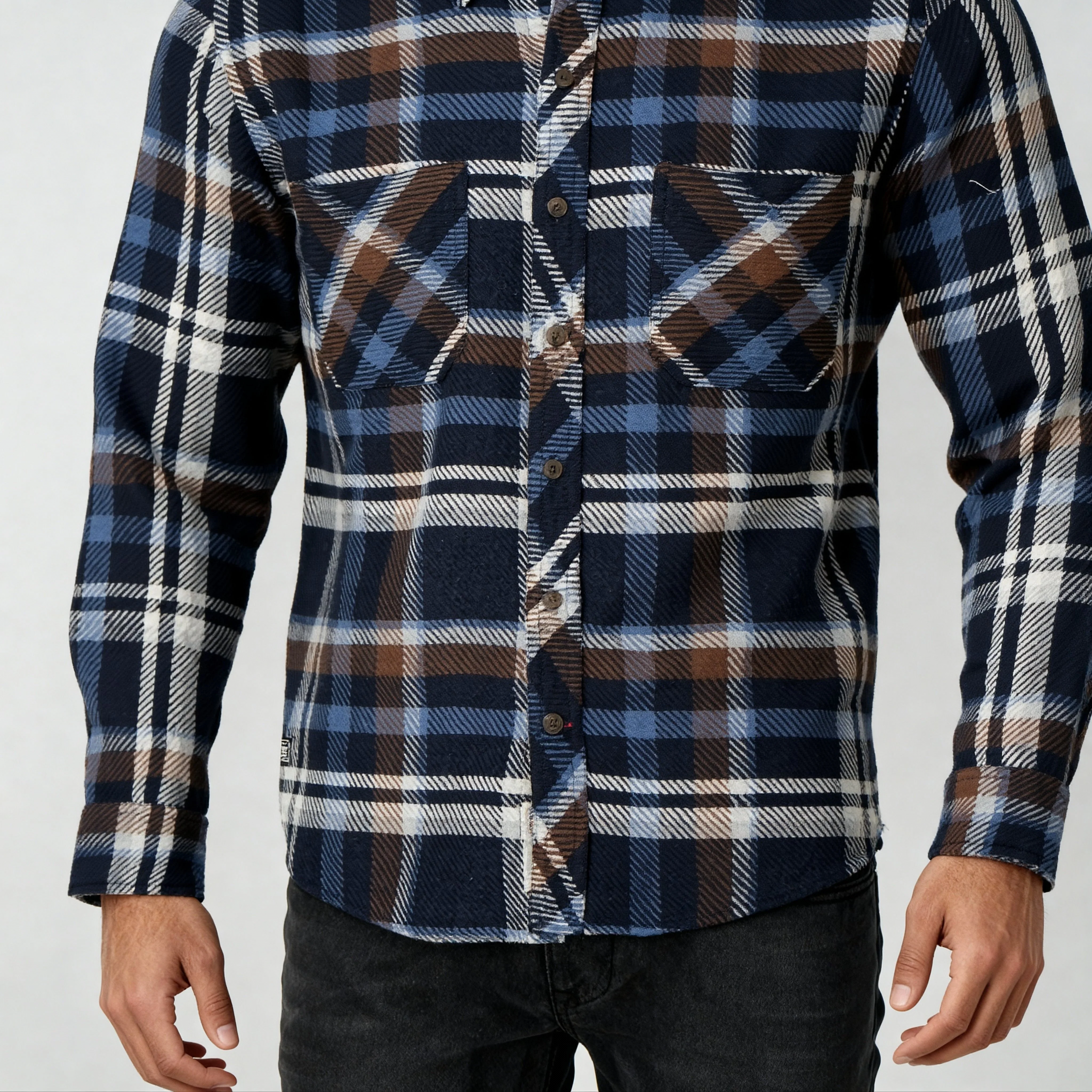 Victor Checkered Shirt - Image 4