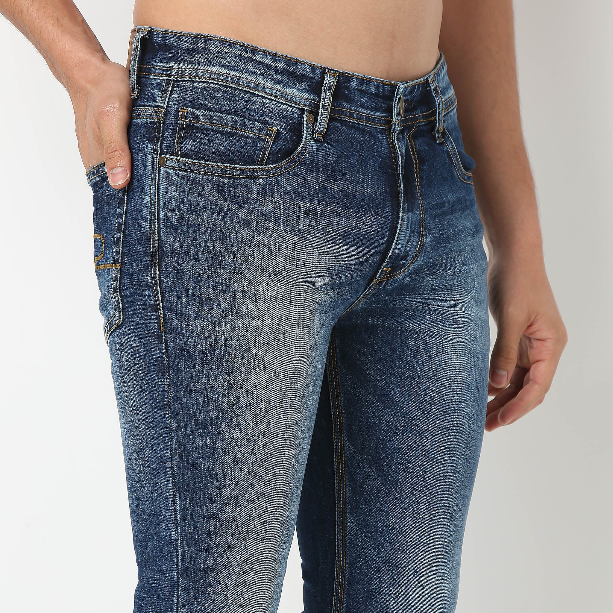Vintage Worn Out Look Slim Crop Fit Jeans - Image 4