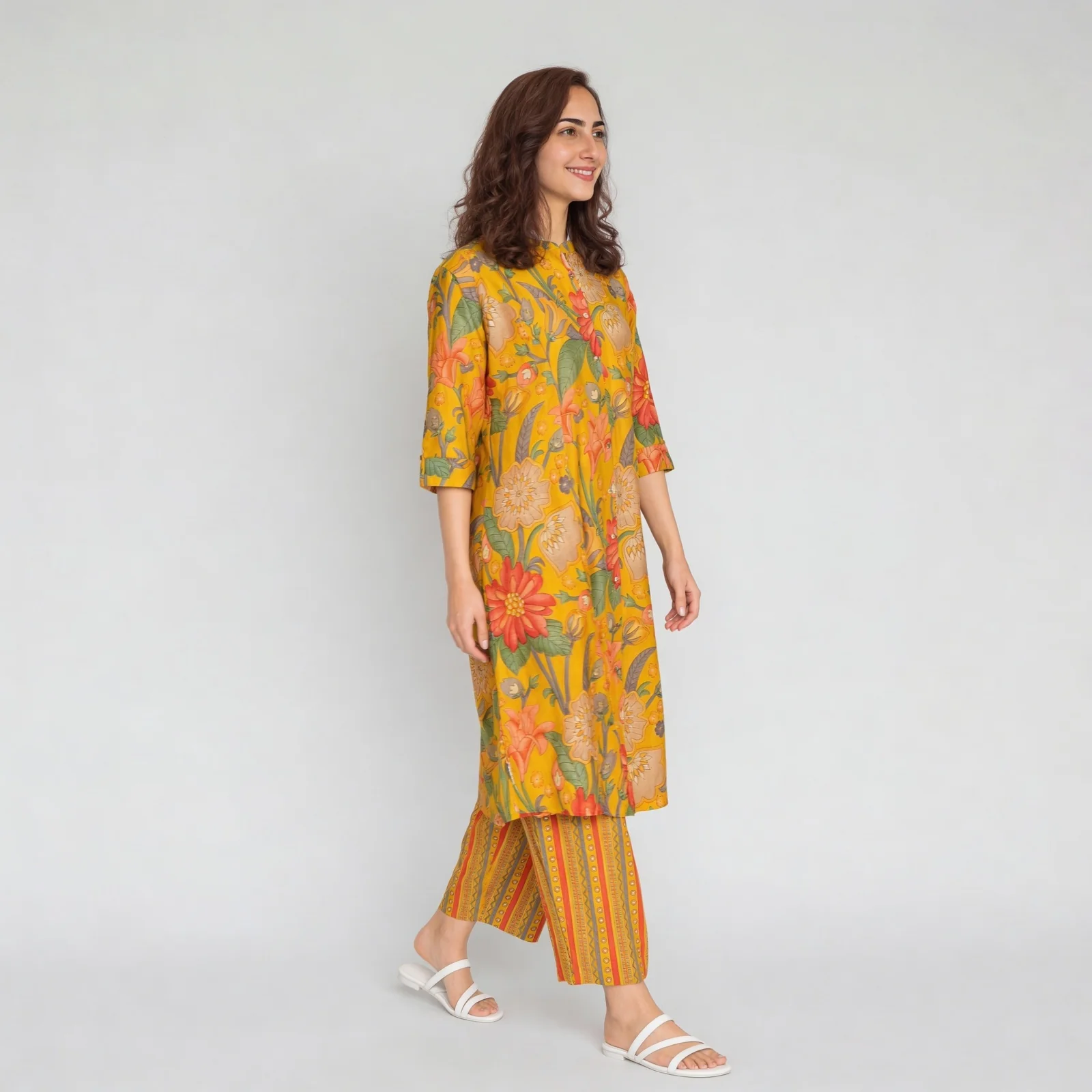 Floral Straight Fit Kurta with Pant Set