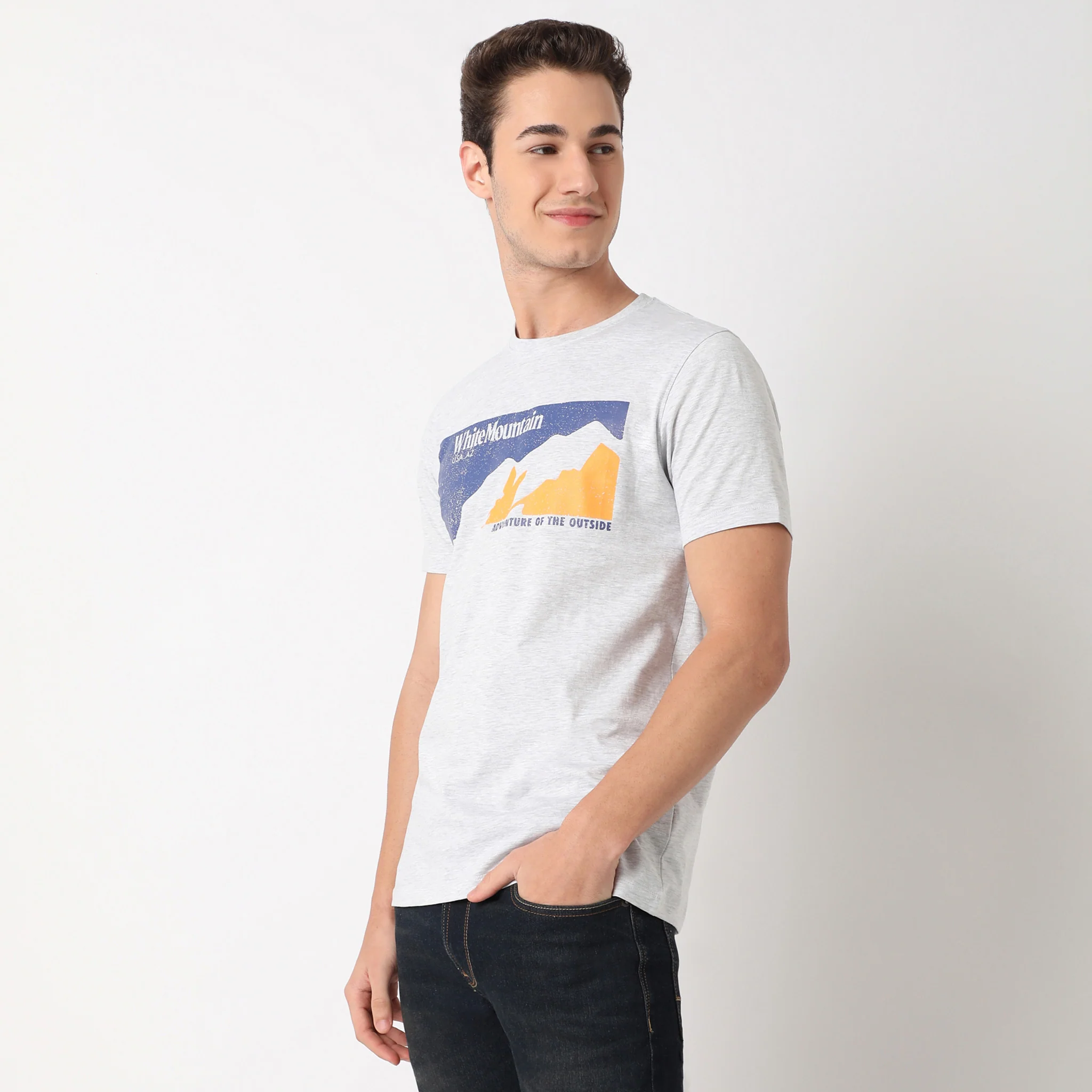 White Mountain Graphic Crew Neck T-Shirt - Image 4