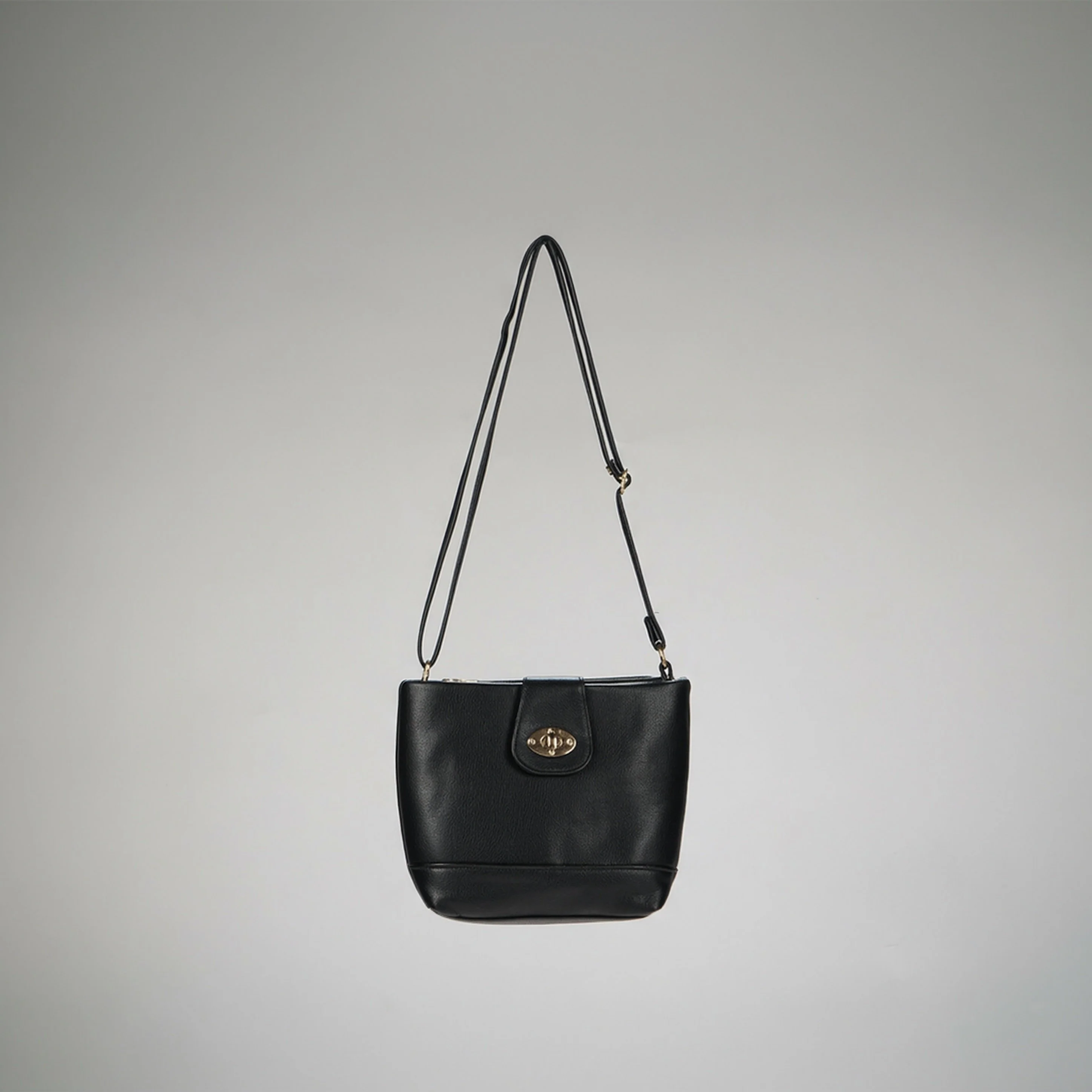 Women Solid Sling Bag - Image 15