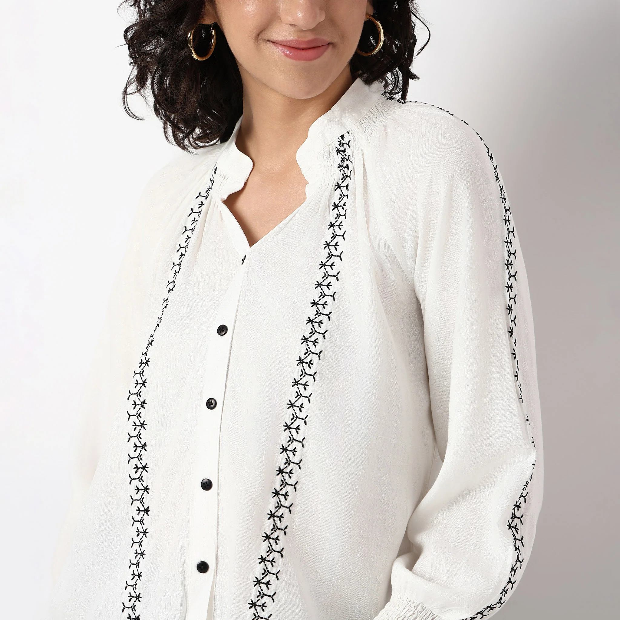 Embroidered V-Neck Full Sleeve Top - Image 4