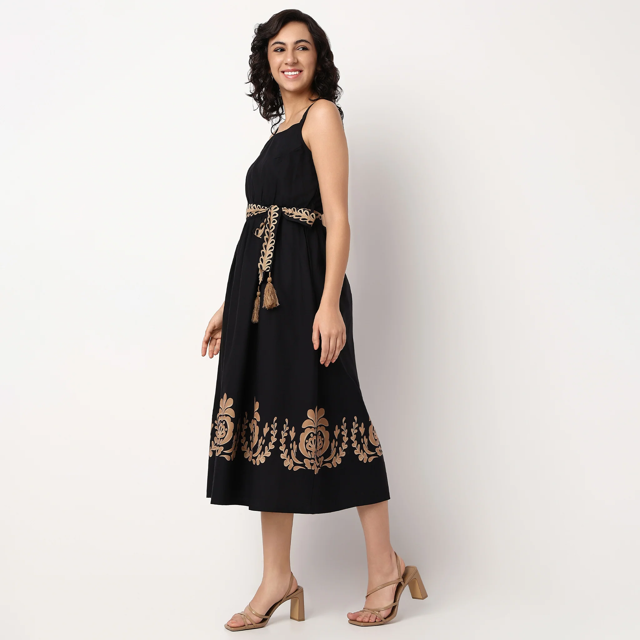 Woven Strapy Flared Printed Dress - Image 5