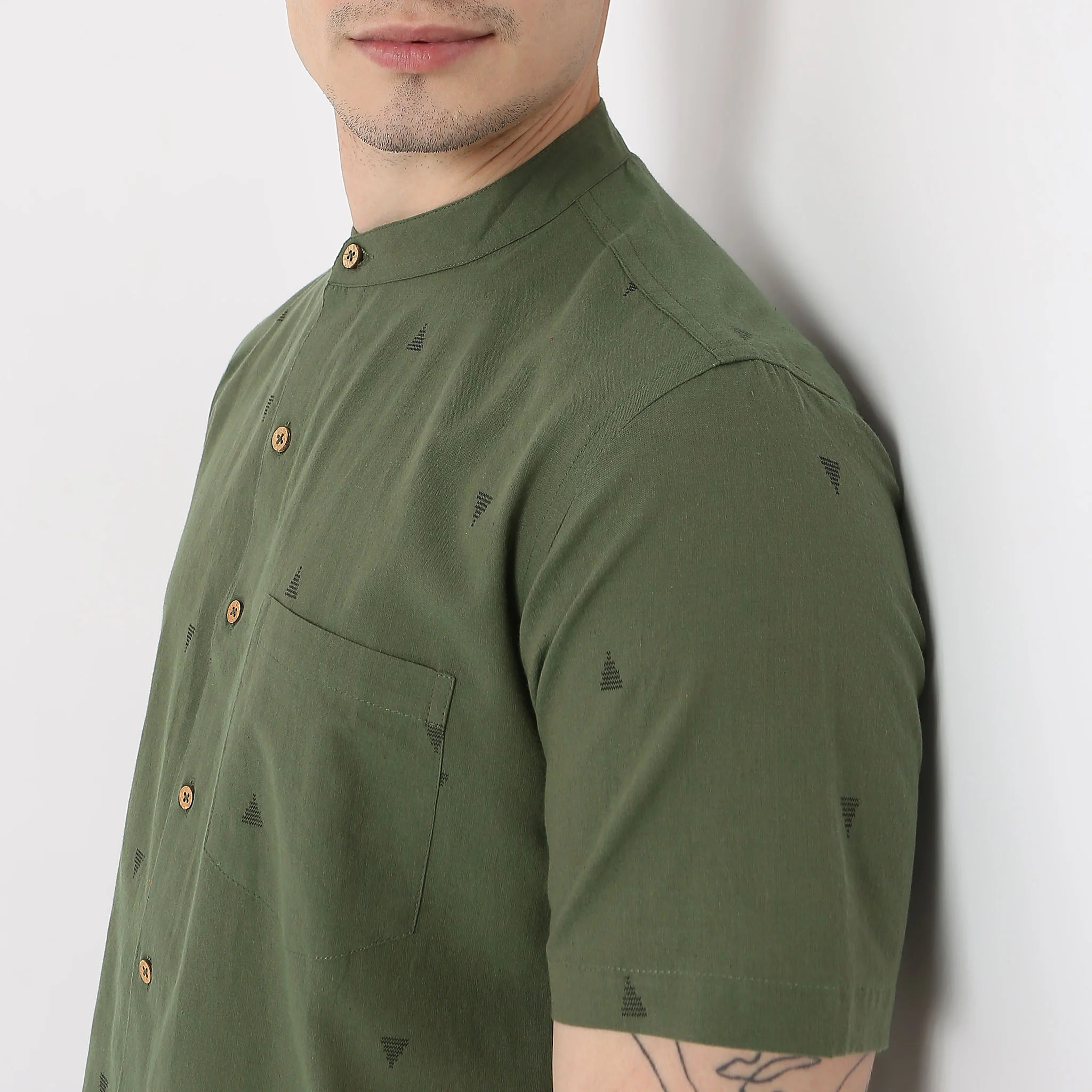 Yarn Dyed All Over Small Butti Print Mandarin Collar Half Sleeve Shirt - Image 4