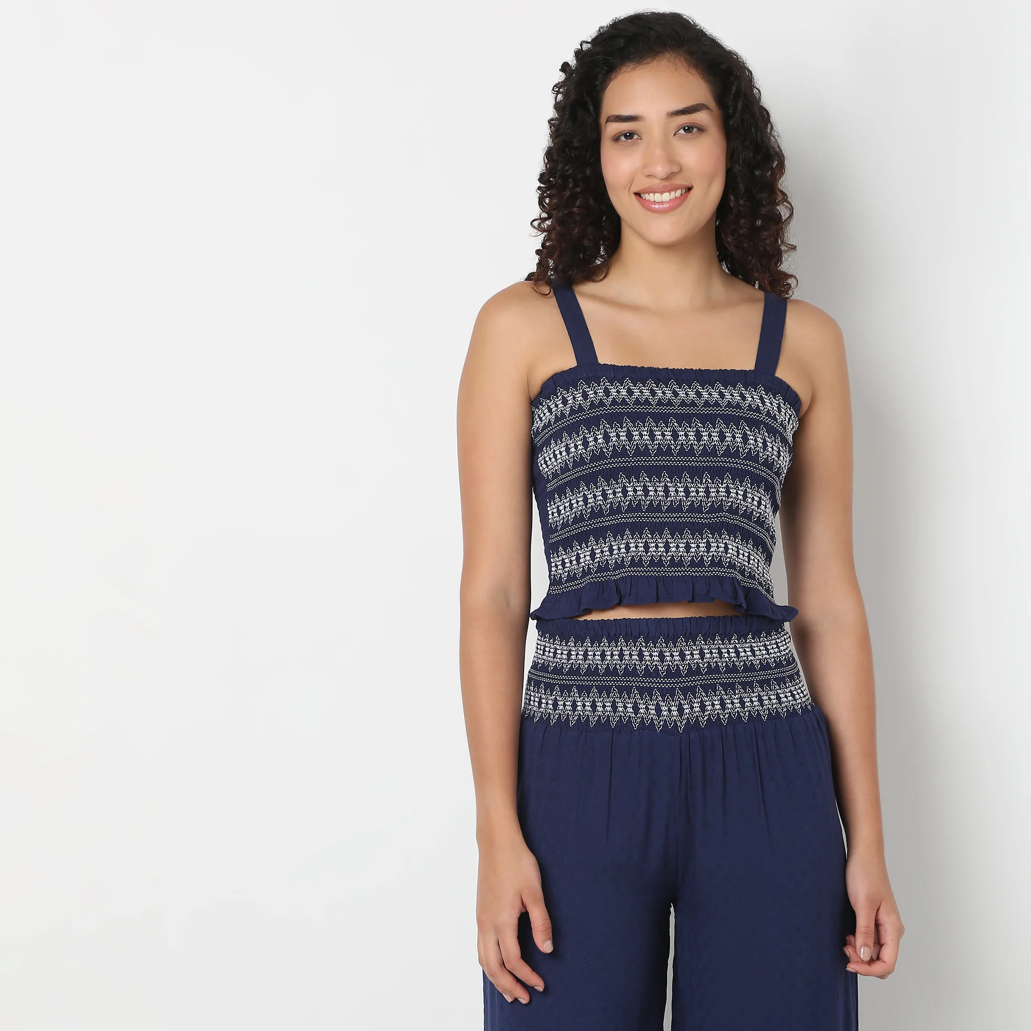 Fitted Top With Embroidery Pattern - Image 2